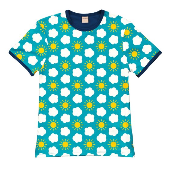 Maxomorra adults eco-friendly organic cotton t-shirt in the classic sky print on a white background