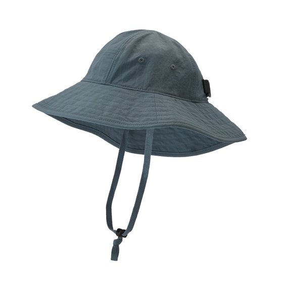 Patagonia childrens eco-friendly trim brim sun hat in the plume grey colour on a white background