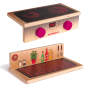 Both sides of the Erzi wooden play food Erzi Role Play Hotplate & Grill showing the hob and grill sides