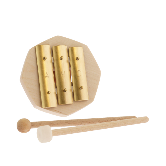 Auris  Glockenspiel – 3 Note. Made from European maple wood with 3 brass alloy notes, with wooden mallets, on a white background