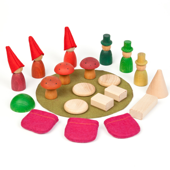 Grapat Nins of the Forest Wooden Peg Doll Play Set, a wooden peg doll set to create a magical woodland scene. Perfect for story telling and imaginative small world play. White background. 