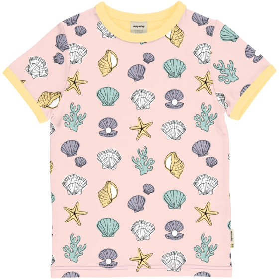 Meyadey Salty Shell Organic Short Sleeved Top T-shirt. A light pink base with repeated small colourful shells, starfish and seaweed (front and side views), with contrasting light yellow piping. Picture on a white background