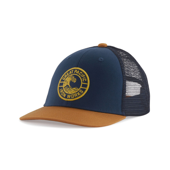 Patagonia kids trucker hat in the GPIW crest blue colour on a white background