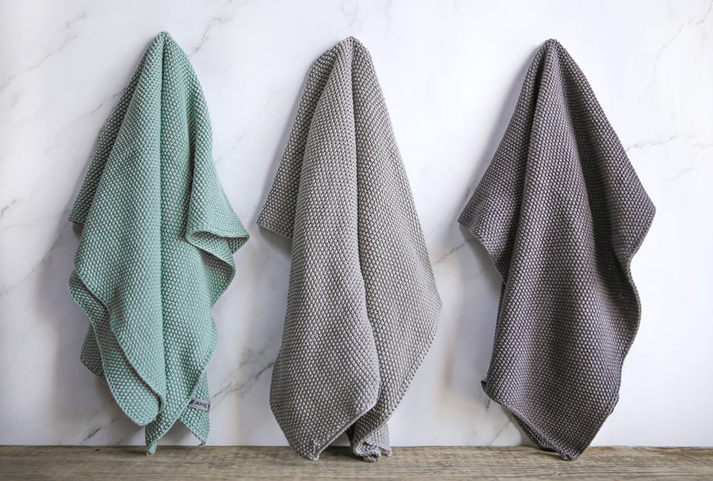 https://p7014794.vo.llnwd.net/e1/media/catalog/product/w/i/wild-stone-organic-cotton-hand-towels.jpg